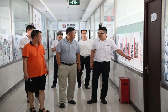 中國科學(xué)院專(zhuān)家參觀(guān)乾港集團 中國科學(xué)院專(zhuān)家參觀(guān)乾港集團