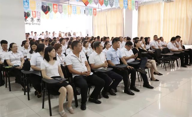 集團七月份表彰會(huì )